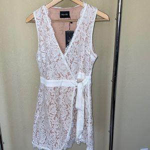 New dress peach and white